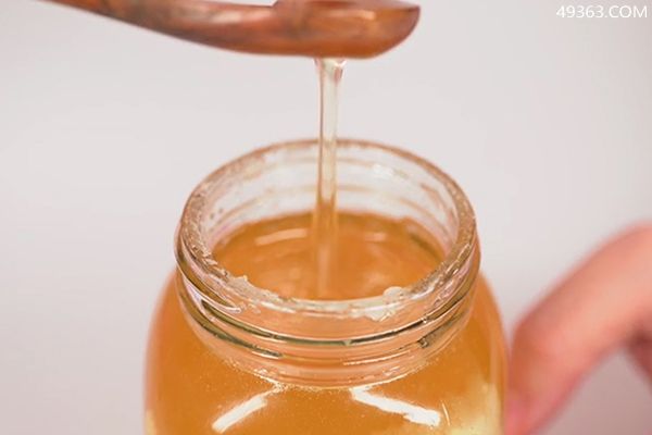 盐水和蜂蜜水可以一起喝