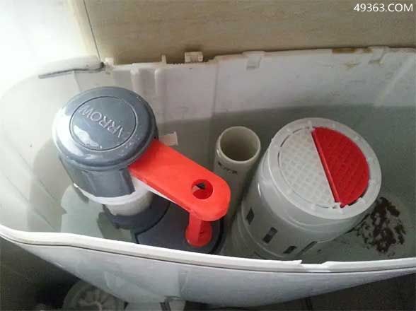 马桶水箱一直流水修理不存水