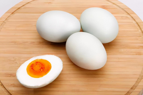 鹅蛋的营养价值及功效和禁忌(鹅蛋的功效及食用方法)