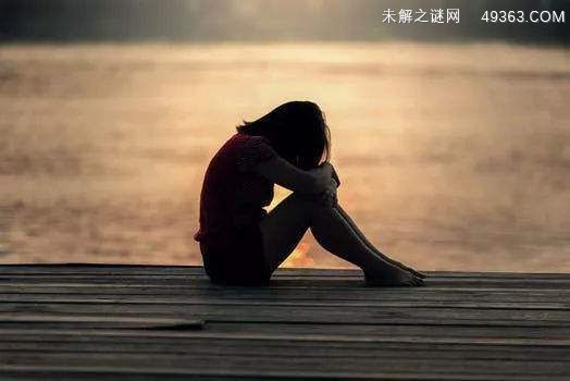 单相思和暗恋有什么区别（单相思怎么解脱出来）