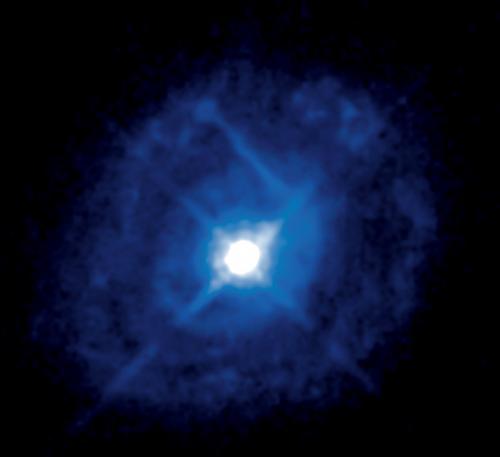 这是由哈勃空间望远镜广角行星相机-2号于2007年4月份拍摄的活动星系马卡良509的图像 这是由哈勃空间望远镜广角行星相机-2号于2007年4月份拍摄的活动星系马卡良509的图像