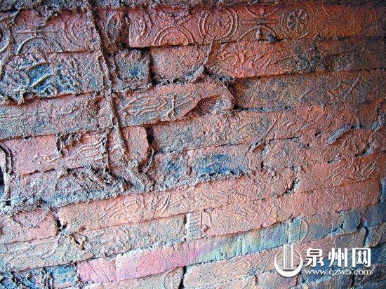 “祖公墓”被挖 罕见“人面纹”砖现身唐朝古墓