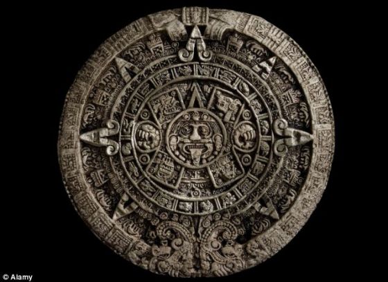 12月21日末日灾难的预言立基于古玛雅文明的历法。根据玛雅历法，一个时长5000多年的轮回将在2012年12月21日终结