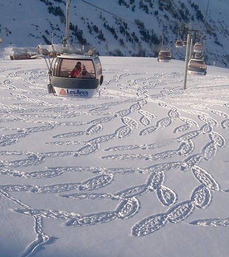 人工雪地麦田怪圈