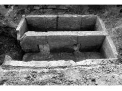 安徽发现东汉古墓 内有四颗头骨