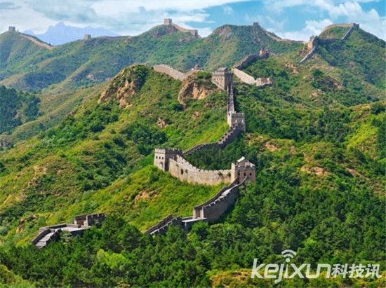 见证历史变迁十大古老城墙 中国长城最著名