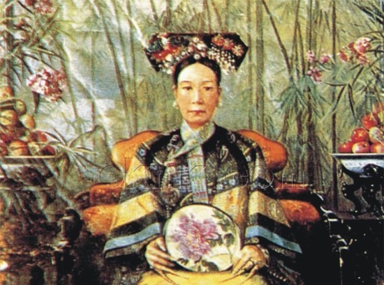 揭秘:两幅慈禧太后肖像留下的千古之谜