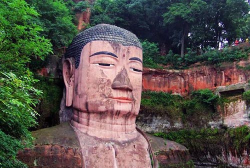 乐山大佛闭眼事件 惊天骇闻大曝光