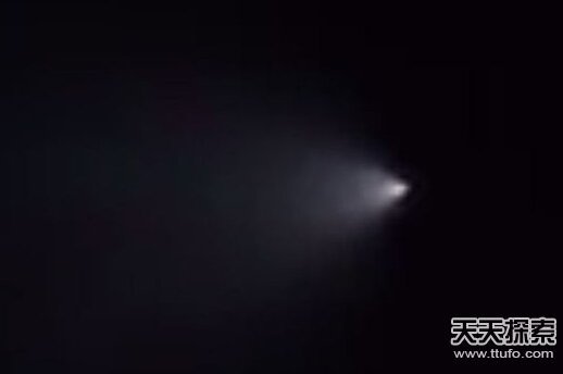 洛杉矶上空惊现UFO 外星人早已控制美国