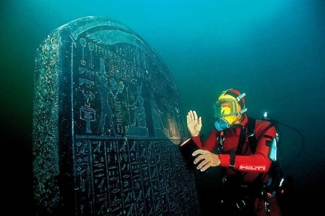 2000年前一夜之间神秘消失的埃及古城，海底沉睡千年！(2)