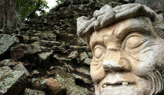 火星男孩一语震惊全国 地球只是神国的一颗星球?
