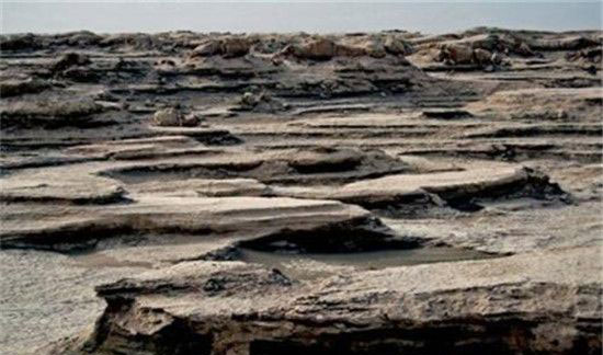 楼兰古城：神秘消失千年后在罗布泊被发现
