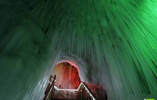 山西芦芽山罕见“万年冰洞”成因至今是谜？