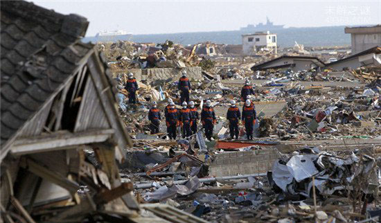 历史上十大灾难性海啸，最严重一次死难82000人！