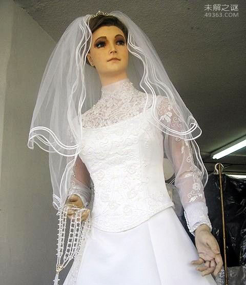 帕斯卡拉,墨西哥婚纱店的干尸模特