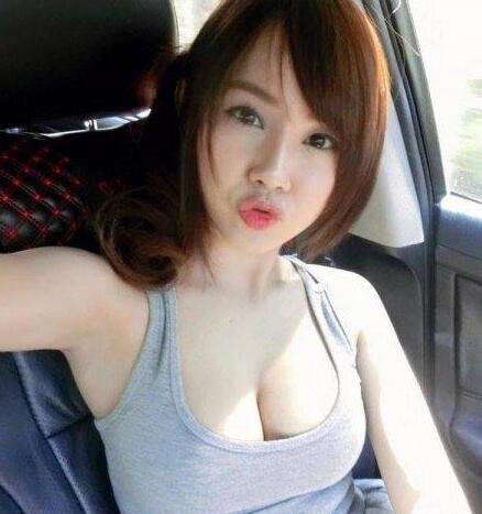 泰国最胸女主播直播乳摇53秒,虎牙妹浴巾照露巨乳