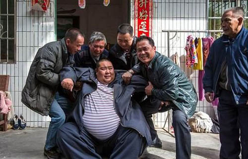 中国最胖的人,男子结扎后致体重达520斤(图)