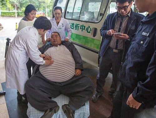中国最胖的人,男子结扎后致体重达520斤