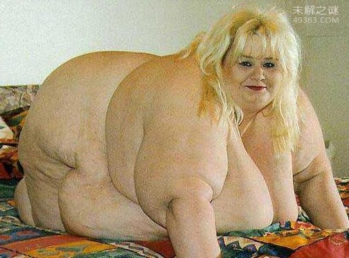 全球最胖的女人，罗莎莉·布拉德福德(巅峰时重达1088斤)
