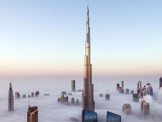世界上最高的建筑,迪拜哈利法塔(迪拜塔)高达828米