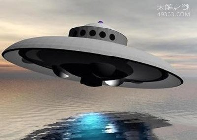 英军战斗机曾经遭遇UFO 士兵还曾用手触摸过飞碟