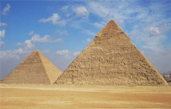 盘点全球十大金字塔 弯曲金字塔风格特异