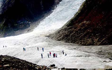 青藏高原到2050年冰川面积将至少消减28%