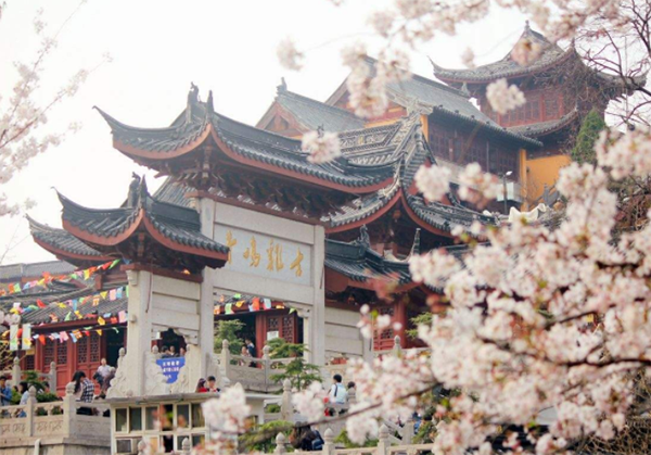 南京鸡鸣寺：南朝480寺第一寺
  第2张