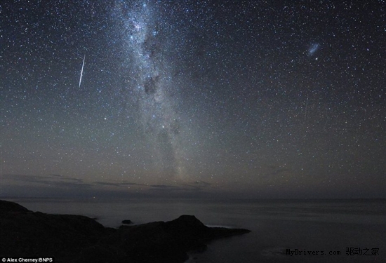 北半球看不到：壮观的南半球银河星空