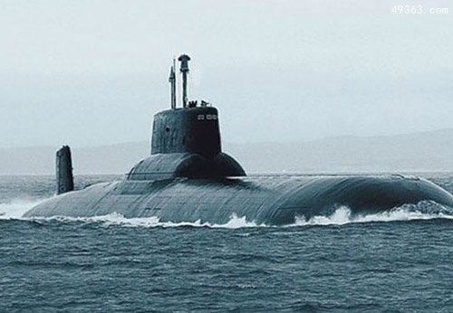 俄罗斯台风级核潜艇图片